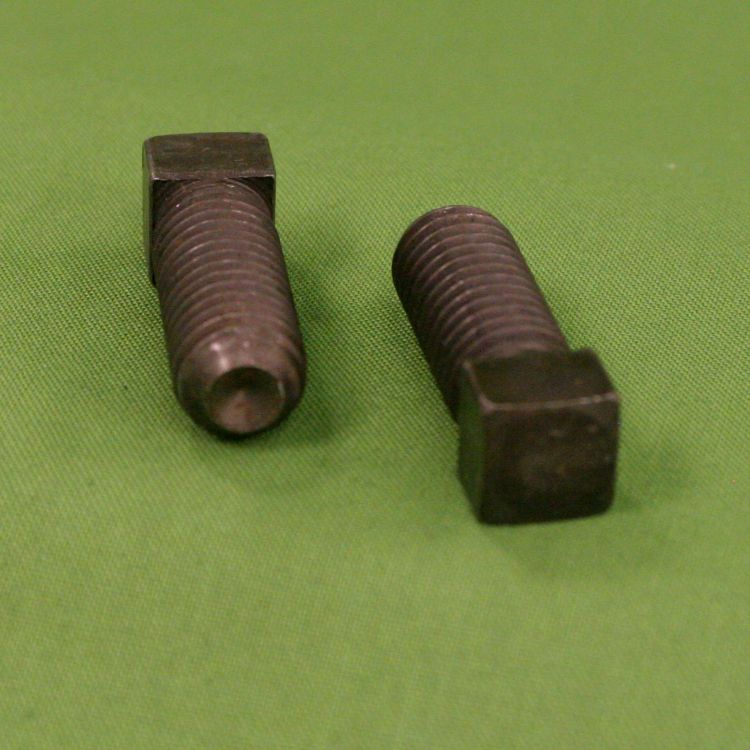 5//16-18 x 2 1//2 FT Coarse Thread Square Head Set Screw Cup Point Low Carbon Steel Case Hardened Plain Finish Pk 25